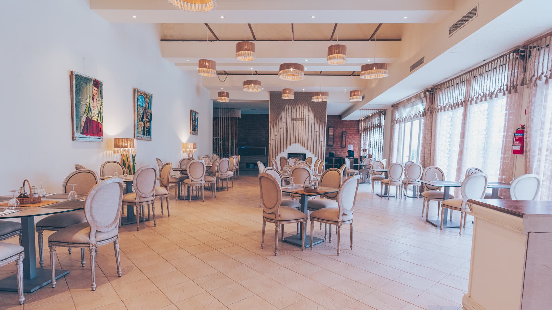 Salle du Restaurant Tazzert